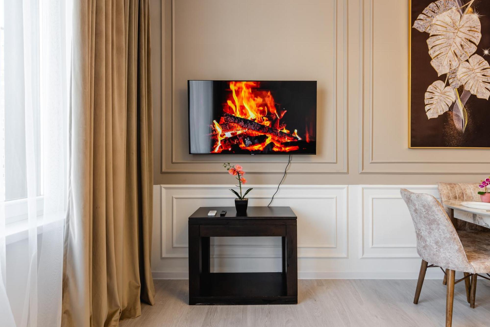 Five Business-Class Rooms In R-House Near Mega Center Almaty Exterior foto