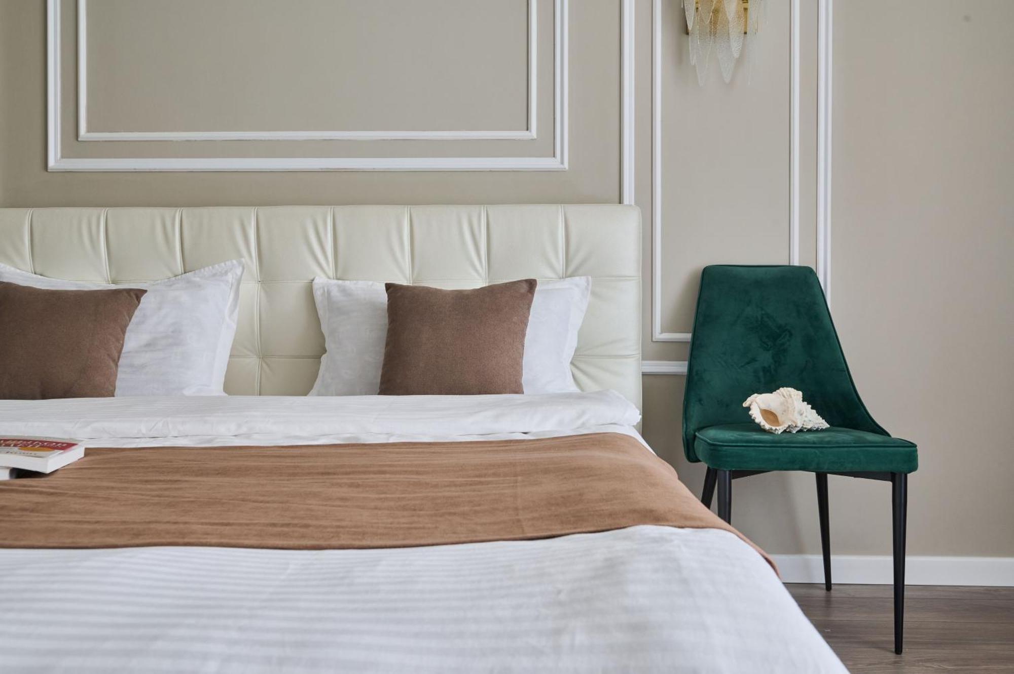 Five Business-Class Rooms In R-House Near Mega Center Almaty Exterior foto